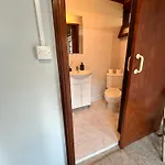 Galinicafe22-suites Bed and Breakfast