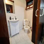 Galinicafe22-suites Bed and Breakfast
