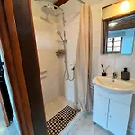 Galinicafe22-suites Bed and Breakfast Κακοπετριά