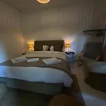 Bed and Breakfast Galinicafe22-suites