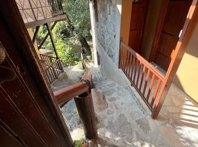 Bed and breakfast Galinicafe22-suites