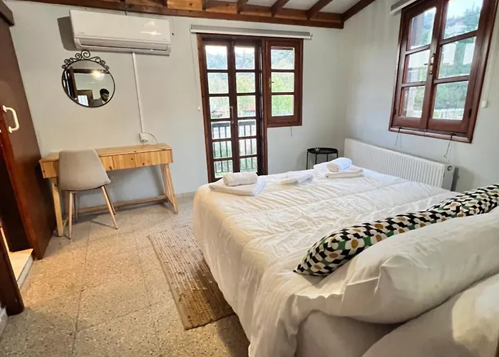 Galinicafe22-suites Bed and breakfast 3*