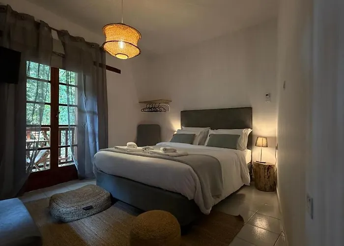 Bed and breakfast Galinicafe22-suites